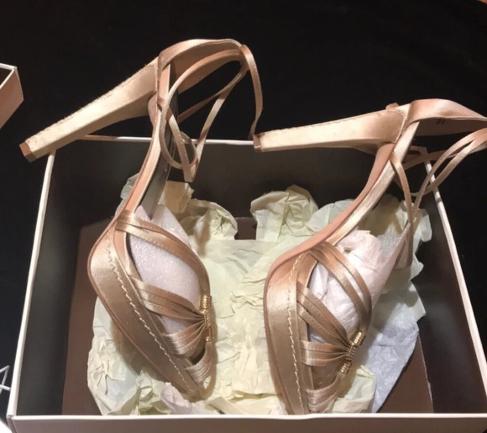 BCBG MaxAZRIA Elise Sandals Stiletto Beige Satin Rhinestone Ankle Tie Shoes Sz10